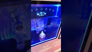 LCD Screen Ice Cream Vending Machine Soft Serve 59 Flavors screenshot 2