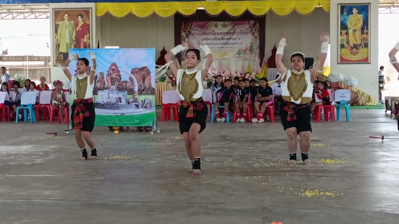 คีตะศิลป์มวยไทย  การแข่งขันศิลปหัตถกรรมนักเรียนระดับเครือข่าย