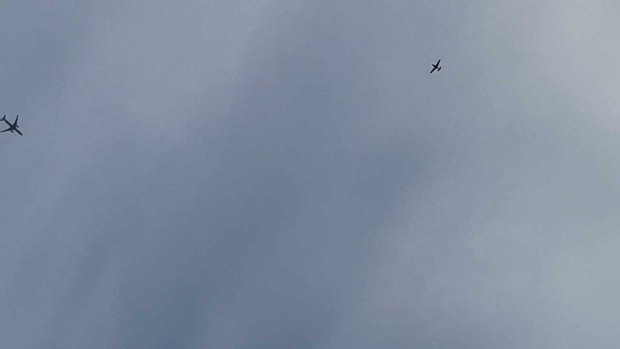 Mooney M20K (N305PE) flying over my house from DYL to MTP