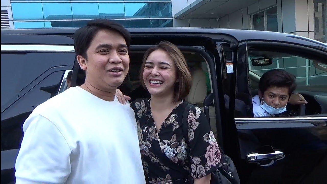 Mesranya Billy Syaputra dan Amanda Manopo Gandengan Tangan