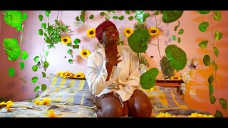 Addicted by Avie [4k] Video
