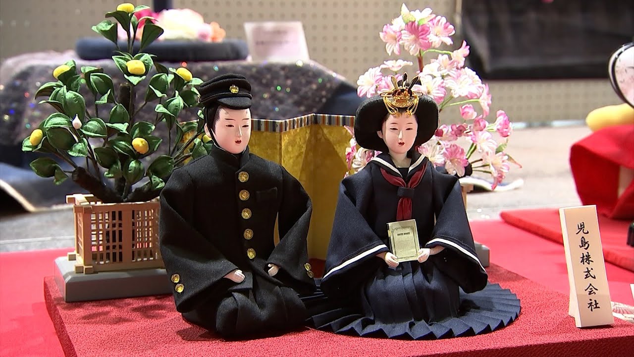 明治時代の「享保びな」や7段の「御殿びな」など約80の施設にひな人形を展示する「倉敷雛めぐり」【岡山】