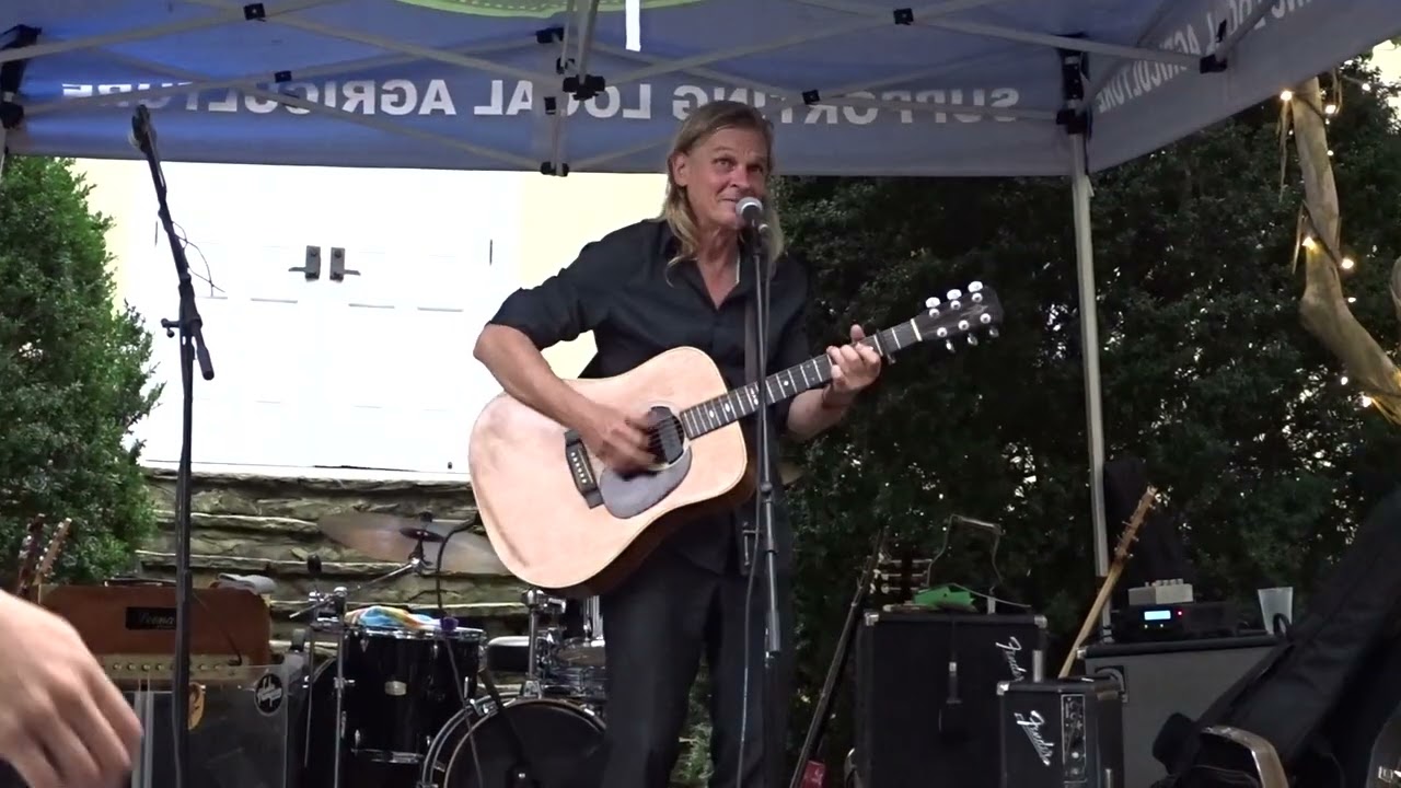 - Robert Lighthouse-Buchanan Hall, Upperville, Va  9-24-25