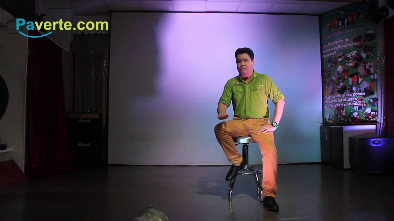 Tony Cheng, cantante y profesor de canto.