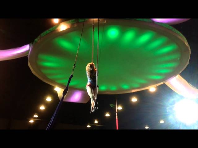 Corey Souza Trapeze Solo class=