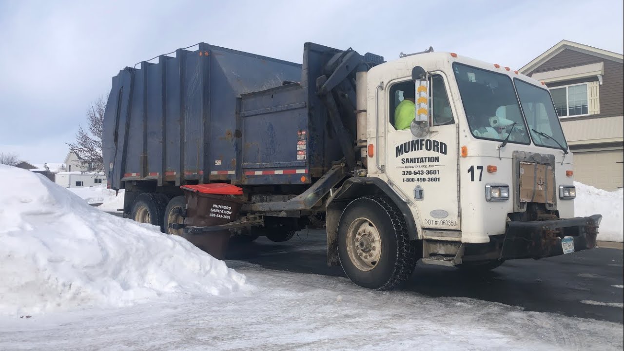 Mumford Sanitation Revving Pete 320 7000 YouTube