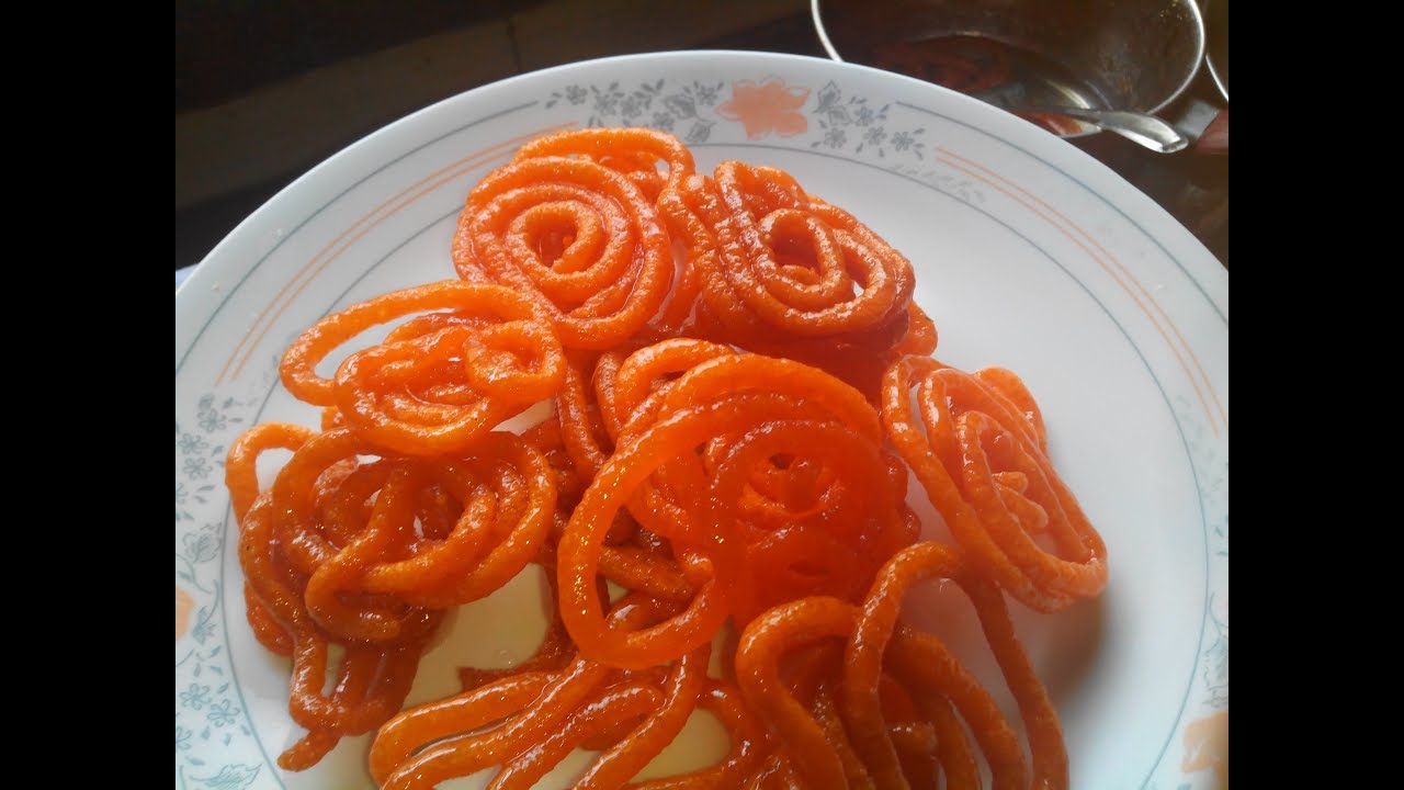 How to make Jalebi at home | Rava Jalebi recipe / Rava sweet recipes | Indian Mom