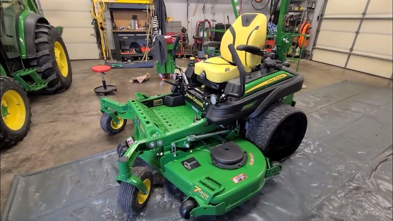 John Deere Z960M & The Grass Flap. 32022 YouTube