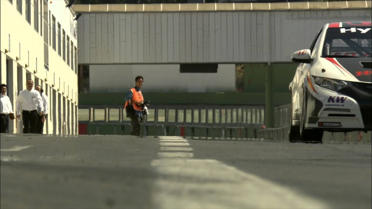 Honda Civic WTCC2 race car