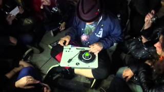 Sid Wilson ''Dj Starscream'' en las calles de Buenos Aires.