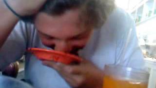 Walrusevan Kaufman V.s. Chocolate Cake