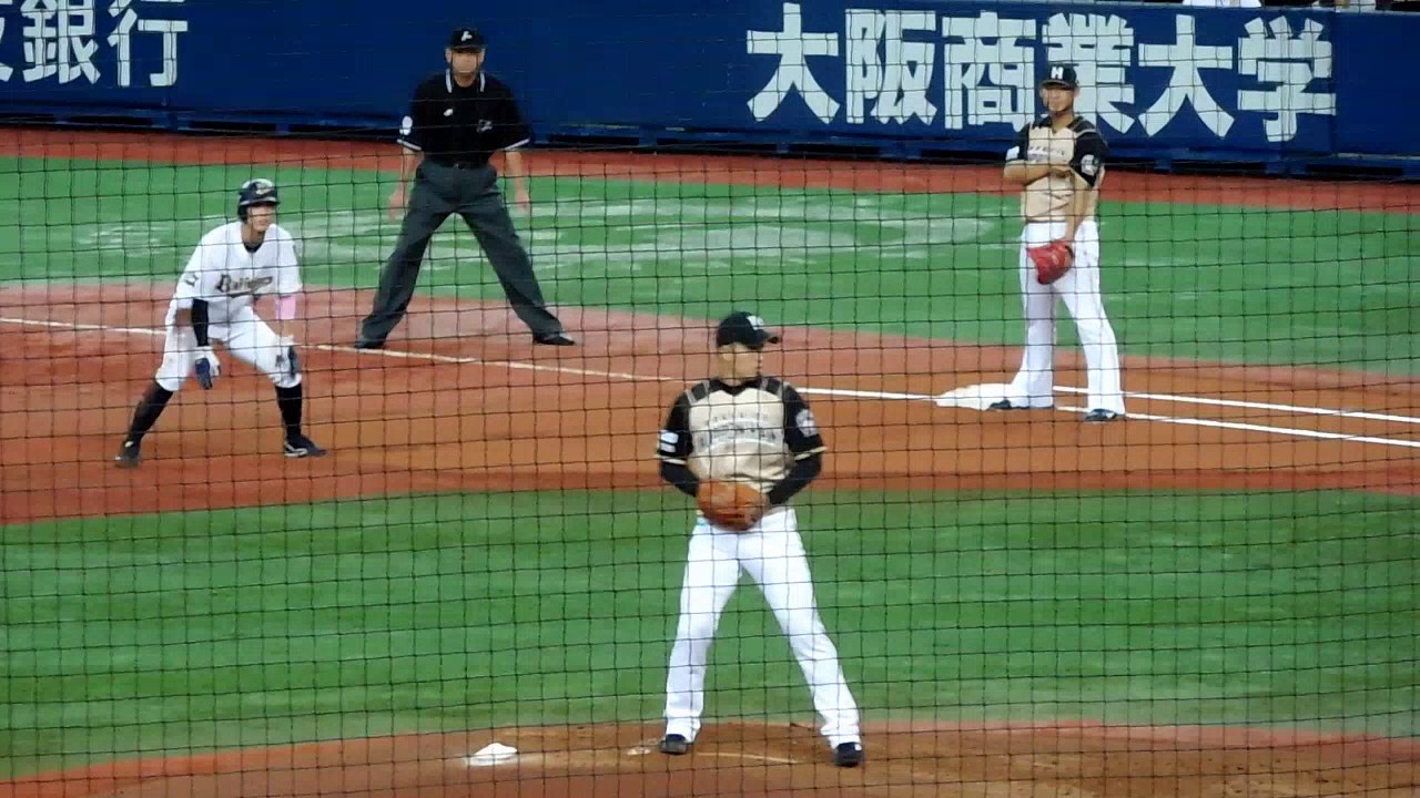 少年野球メモ ファーストの基本と守り方 上手いキャッチングを練習しよう て