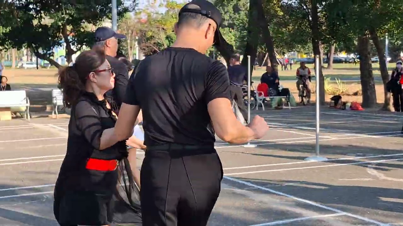 在衛武營羽毛球場樂團叚日有跳真熱洪朝景攝影2026年1月19日