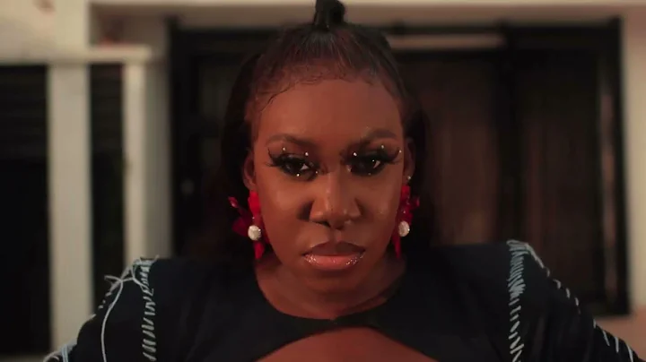 NINIOLA - ALL EYES ON ME (OFFICIAL VIDEO)