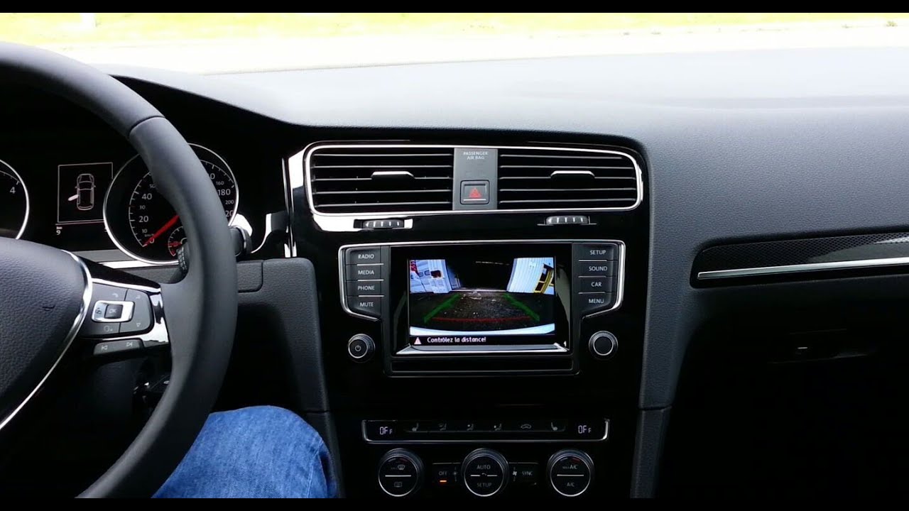 Nouvelle Golf VII - Caméra de recul - Camera Video Rear Assist - YouTube