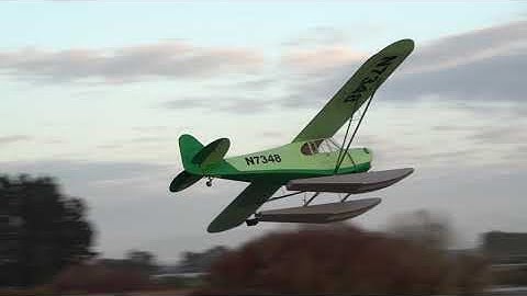 Balsa USA 1/4 Scale Cub Float Flying