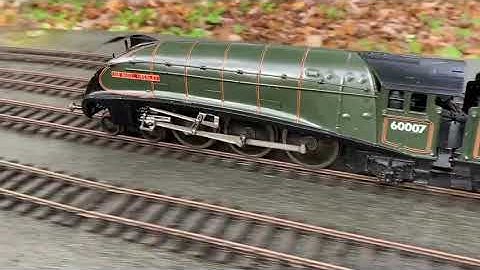 Brambleton Model Railway Club: Final 0 gauge running session of 2022 - Part 1