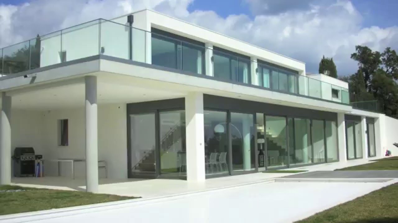 Les Issambres (83380) Vente Villa moderne de 350 m² - Vue mer panoramique