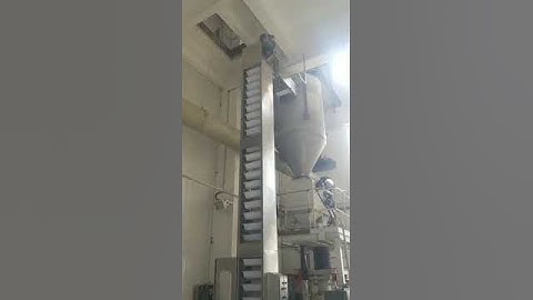 Ztype bucket elevator running in factory