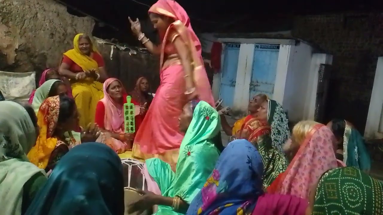 चार भाई की हाऊ बैठन वाली तुम मत रोकजो रे साहेब म्हारो भोले सी लगी गयो ध्यान/निमाड़ हलचल शिव भक्ति 🙏