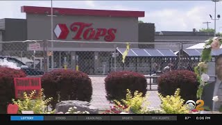 Reactions mixed as Buffalo supermarket reopens after mass shooting