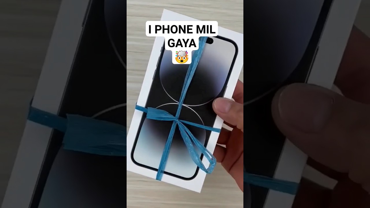 MUJHKO I PHONE GIFT MILA LEKIN 😭 || #shorts #viral