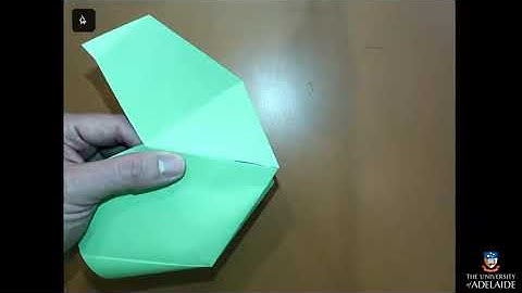 Two-way pyramid from rhombic unit