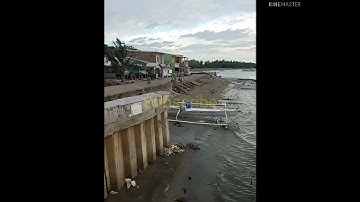 Suasana sore di pantai sumpang binagae barru
