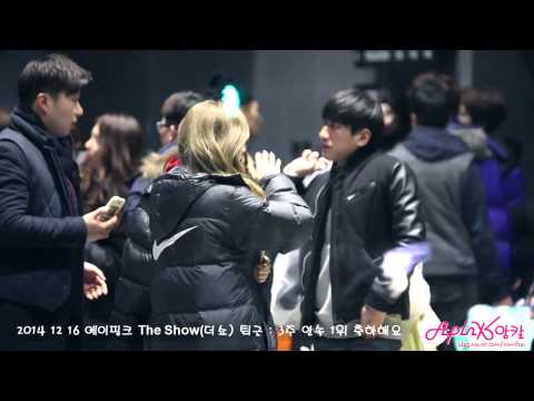 141216 에이핑크 The Show[더쇼] 퇴근 직캠 [3주연속1위] by apink앙칼
