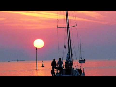 Video ĐOÀN THUYỀN ĐÁNH CÁ - NSƯT Trần Thị Tuyết - youtube