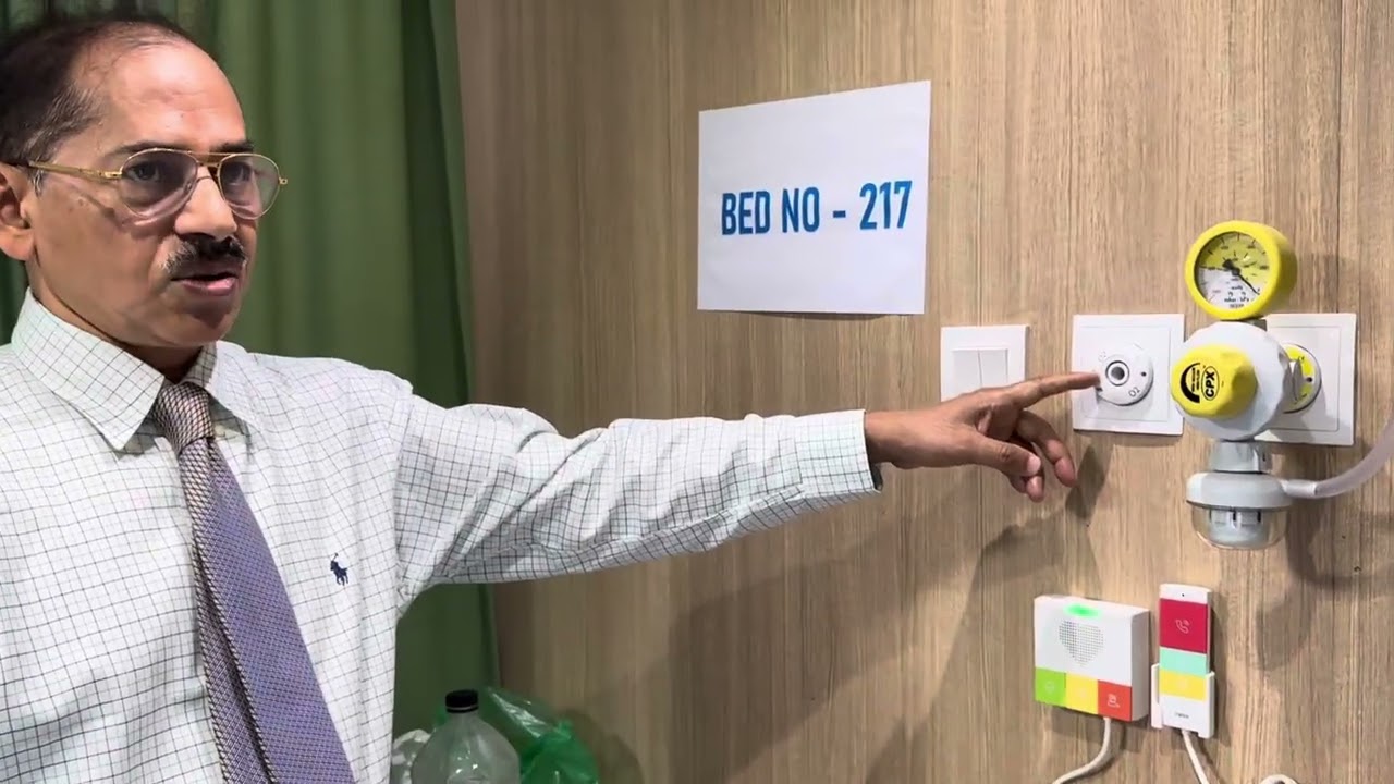 ডা.ফজলুল হক কলোরেকটাল হসপিটালে ওয়ার্ড রাউন্ড।সাতমসজিদ রোড ধানমন্ডি, ঢাকা.01755697173-76