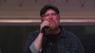 Gary Levox Performs Special Stream From Ryman Auditorium