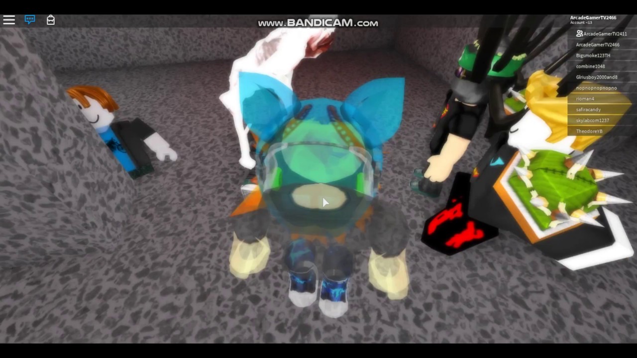 Don't look at his face/(warning loud and scary)SCP-096 Demonstration ...