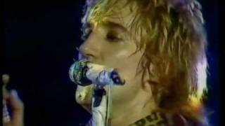 Rod STEWART-Bellevue-1978-Part10-If loving you is wrong.avi