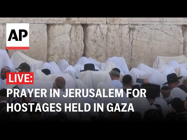 LIVE: Priestly blessing and prayer for hostages in Gaza at Jerusalem’s Western Wall