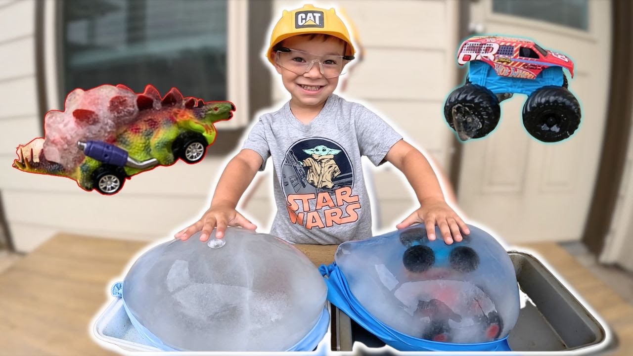GIANT DINOSAUR AND MONSTER TRUCK ICE EGGS! Mason & Daddy Melting ICE Balloons! Frozen Fun Adventure