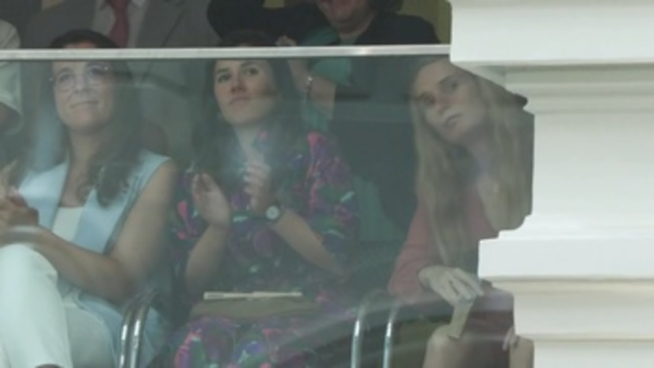 Teresa Urquijo capta las miradas en el Ayuntamiento de Madrid