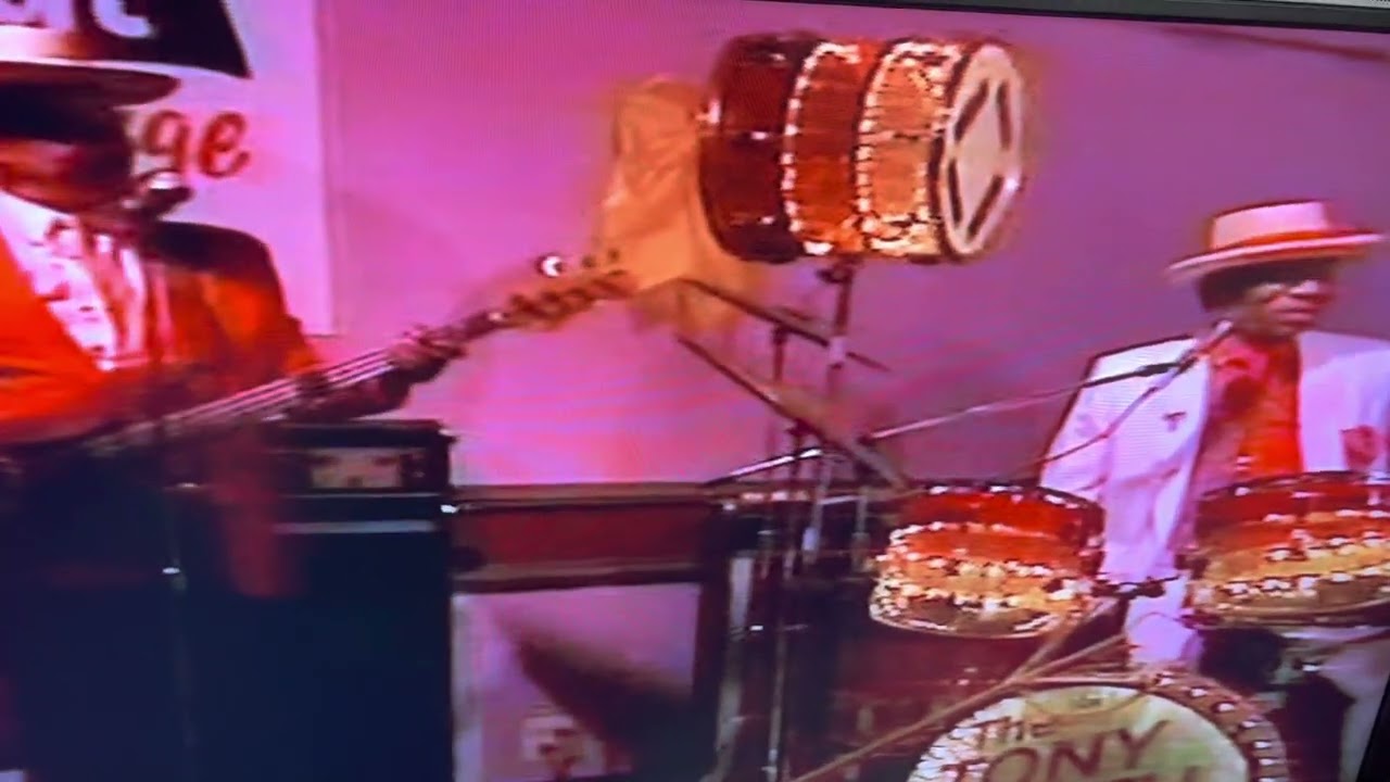 Tony Smith Show Chicago’s Very Own