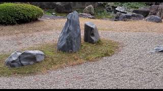 The Geometry of Zen: Decoding the Secrets of Japanese Rock Gardens (Karesansui)