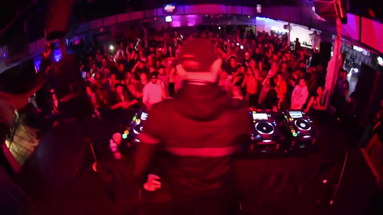 Aweminus - Under The Bed (By Ponicz)