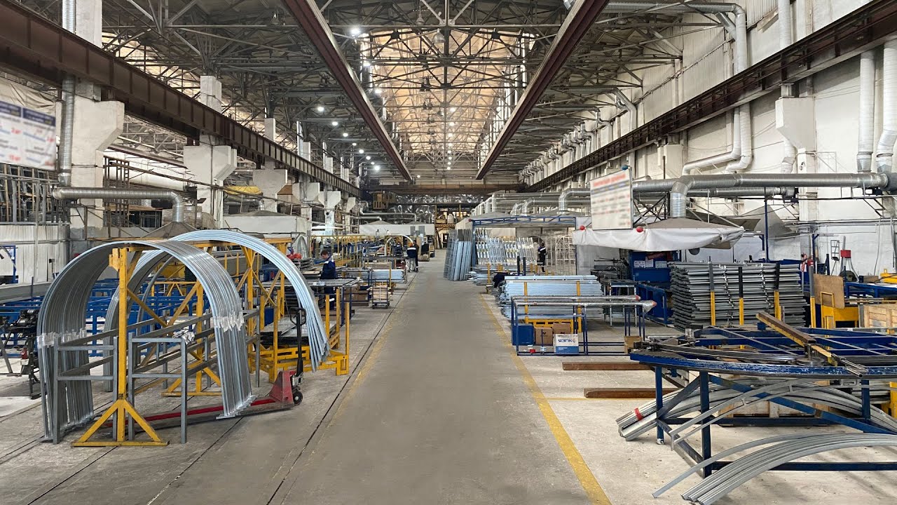 Теплицы из поликарбоната. Производство. ЗАВОД ГОТОВЫХ ТЕПЛИЦ - YouTube