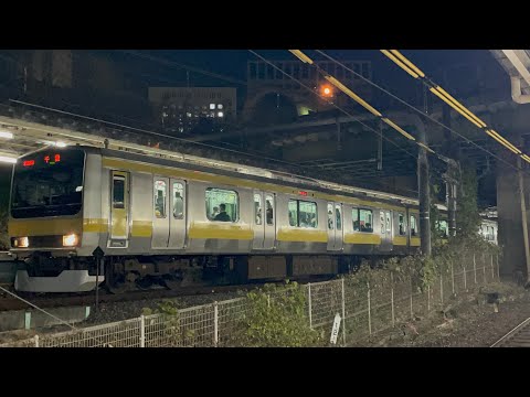 E231系0番台ﾐﾂB26編成が中央総武線各駅停車千葉行きとして四ツ谷駅3番線を発車するシーン（2186B）2025.1.9.22:12