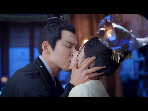 雨夜激情 娇妻在雨中求得侯爷原谅 侯爷直接抱回房中缠绵 锦心似玉 The Sword And The Brocade