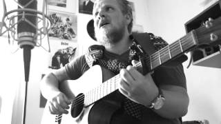Solitude   Jeppe Almskou Acoustic live session screenshot 4