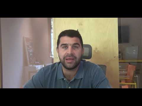 O κτηματομεσίτης ΓΙΩΡΓΟΣ