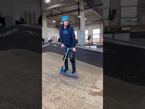 Видео: Scoter fakie в квотере #scooter #самокат #трюкинасамокате #скейтпарк