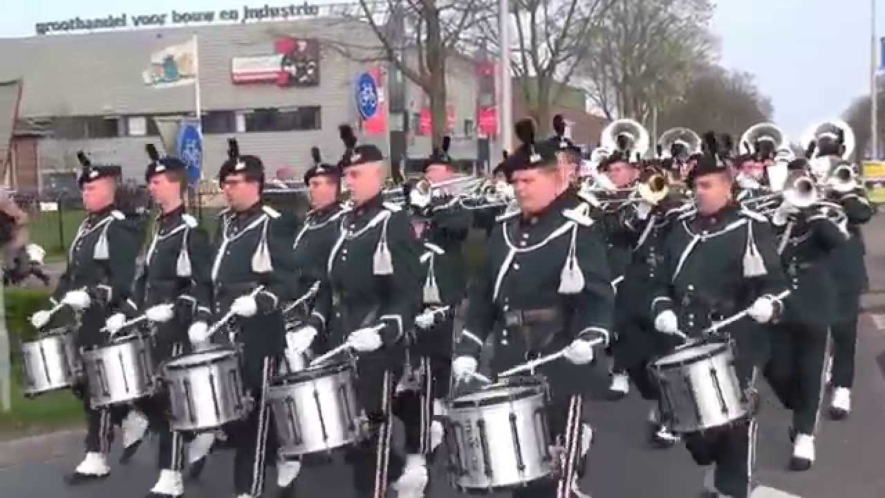 DVS Katwijk - Op weg naar gemeentehuis 24 April 2015