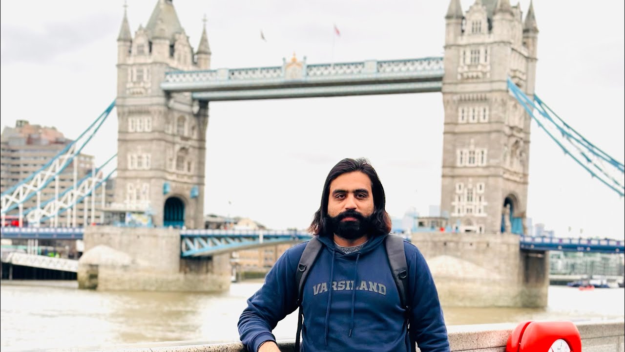 Travelling vlog Pakistan to uk my first travel 2023 going to via sudia aribia Episode 1