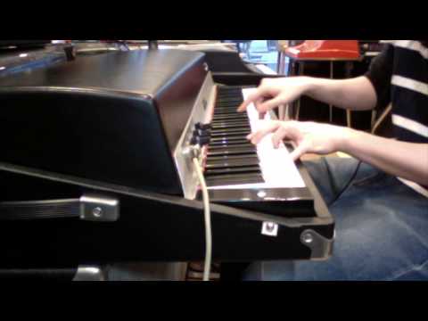 宮地楽器Wurly's!】Fender Rhodes Suitcase Mark1 （730138