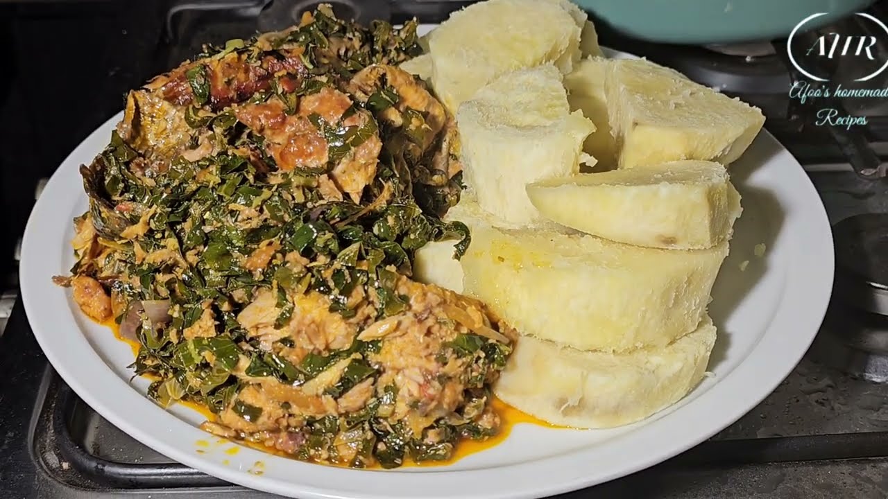 Local Stew How To Prepare Ghanaian Tuna Kontomire Stew With Yam | Kontomire Stew ...